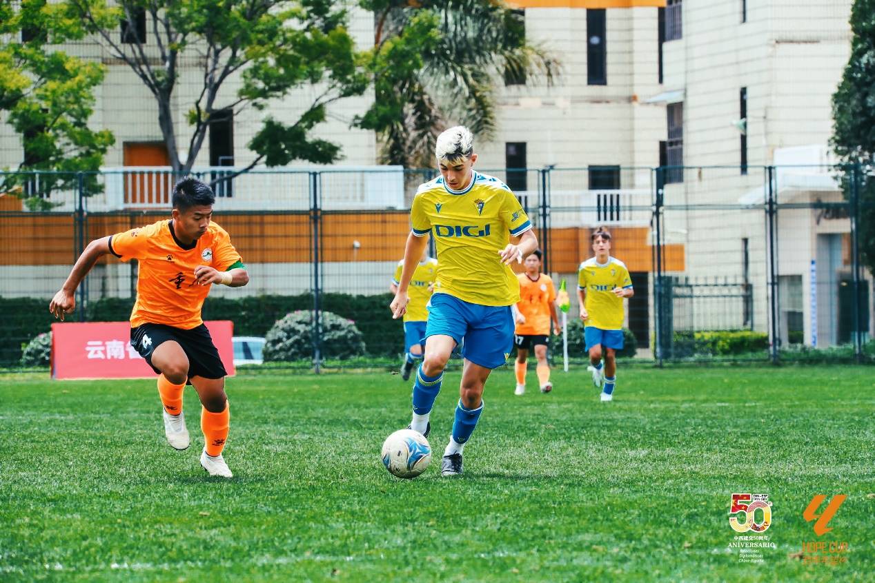 赛前体能课后,莱比锡再遭质疑备战西甲,媒体盛赞,球队文化再被提及的简单介绍 赛前体能课后,莱比锡再遭质疑备战西甲,媒体盛赞,球队文化再被提及的简单介绍